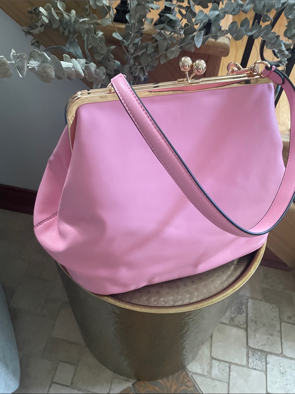 Vegan Leather Pink Kiss Lock Frame-Top Shoulder or Hand Bag Large New - Picture 7 of 14